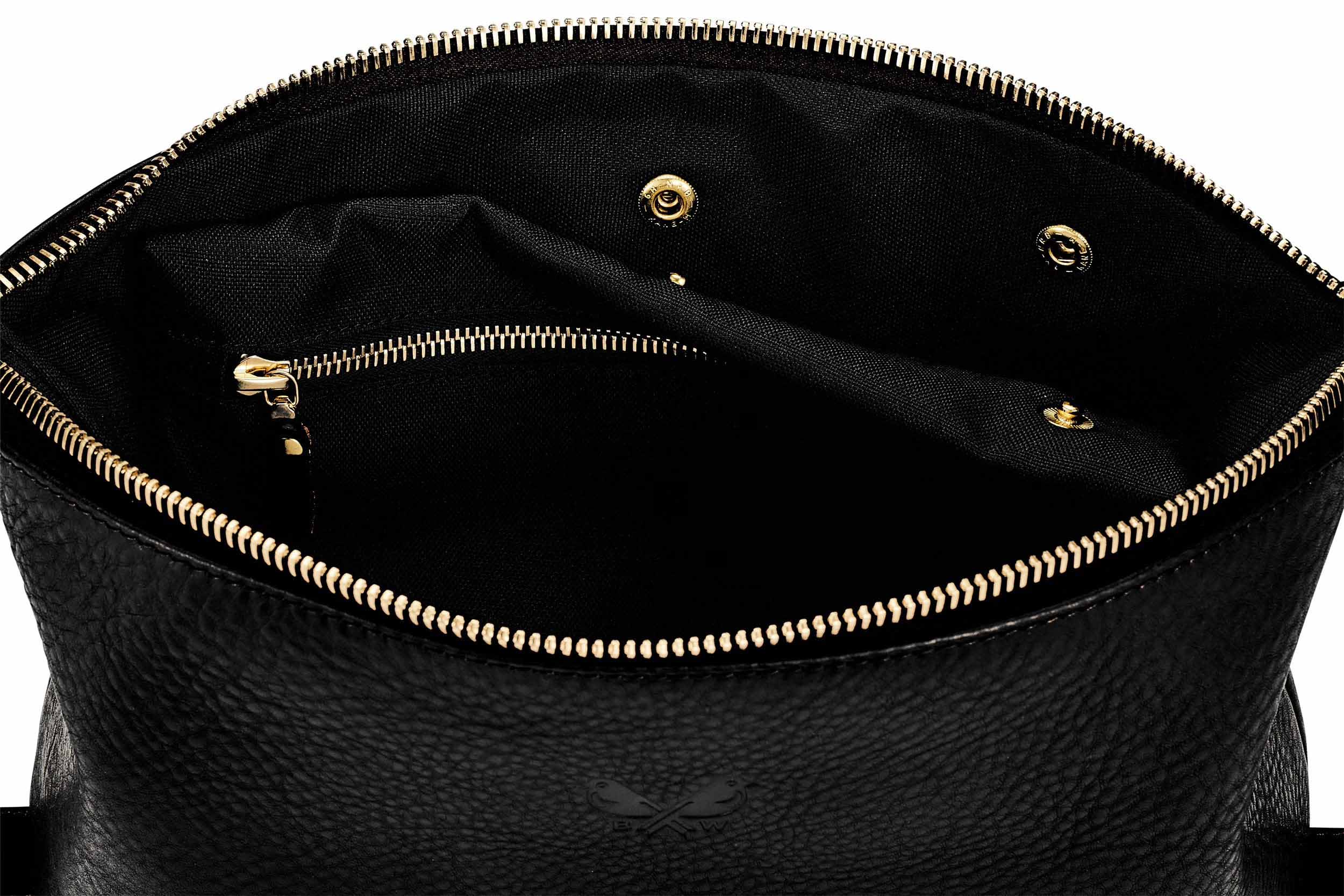 Bennett Winch Leather Toiletry Kit