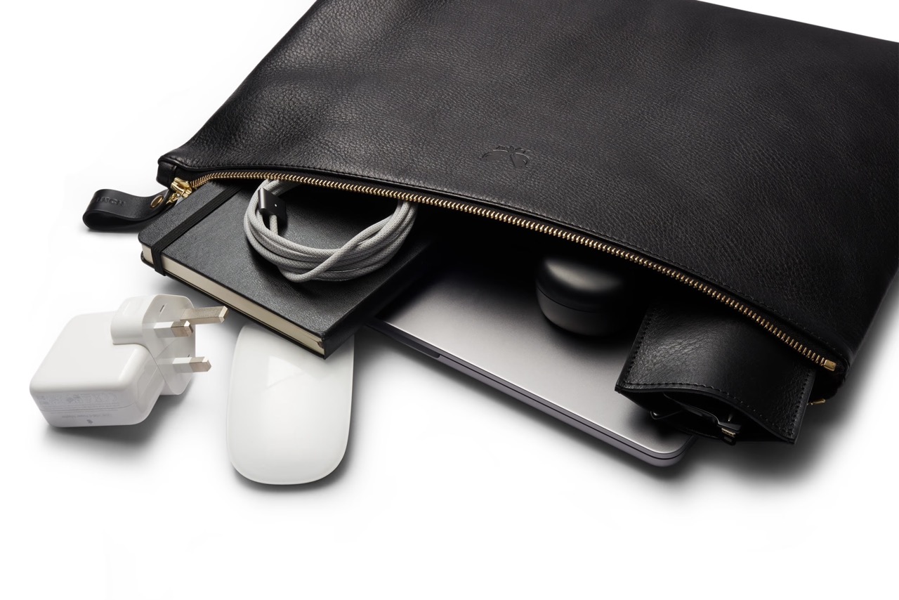 Bennett Winch Leather Flight Folio - 14"