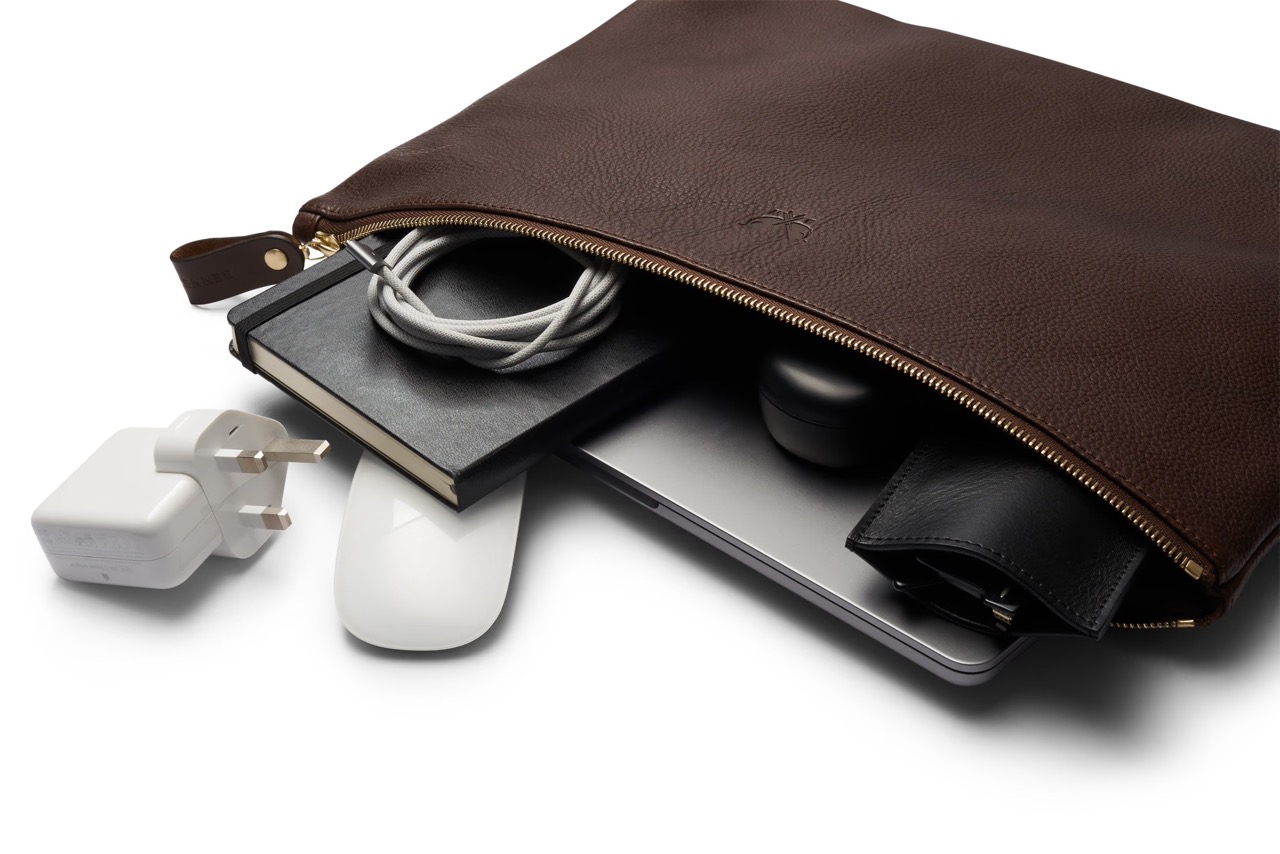 Bennett Winch Leather Flight Folio - 14"