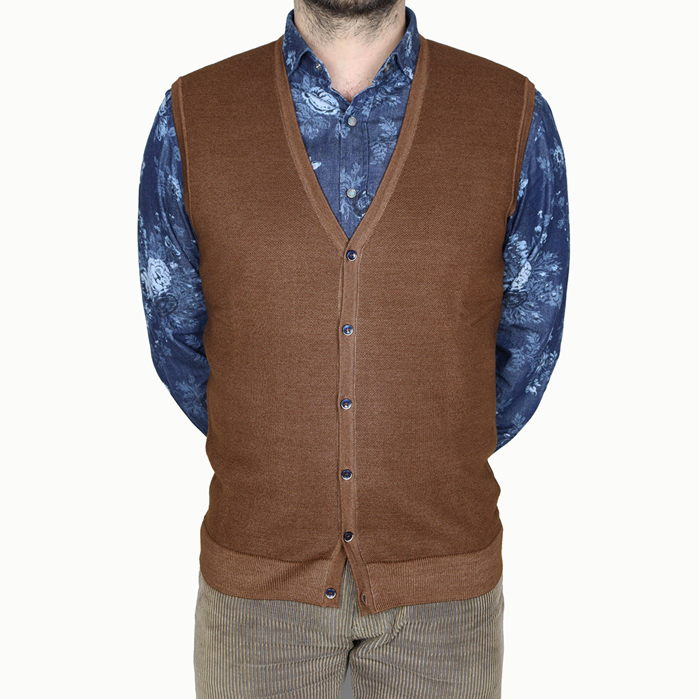 R2 Virgin Wool Sleeveless Cardigan Sweater